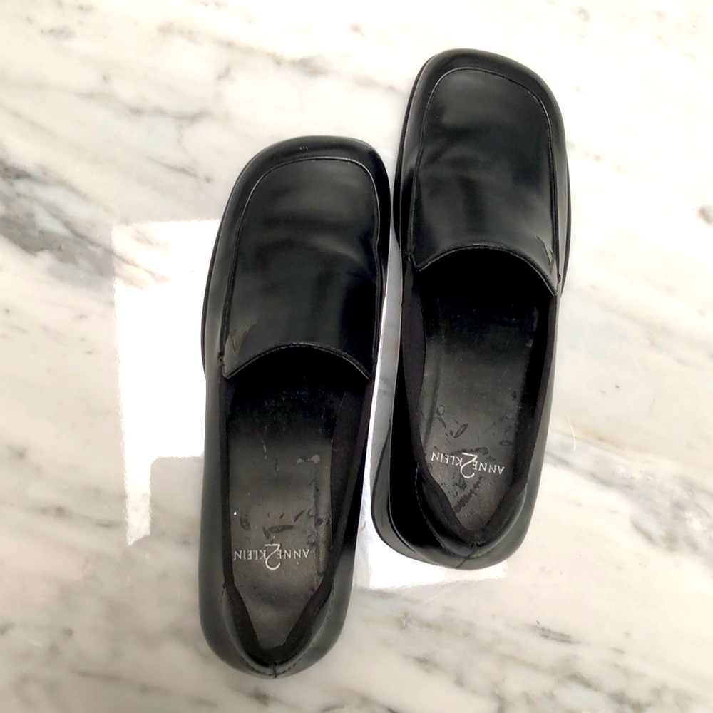 AK block heel pumps 6M